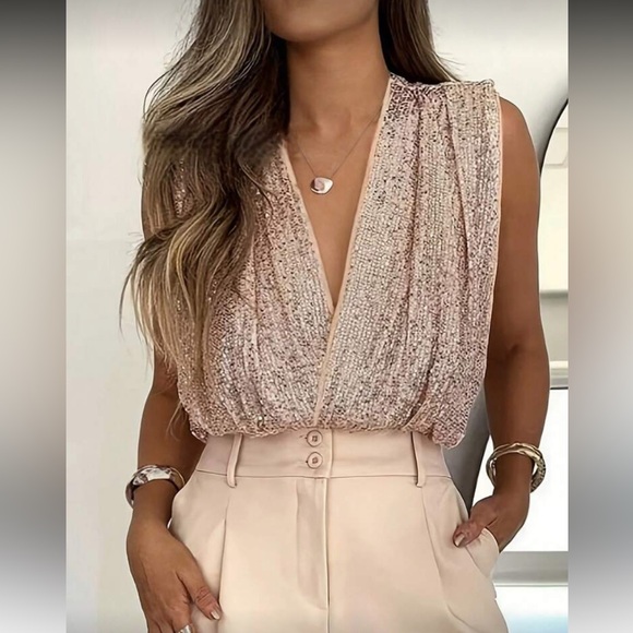 Tops - Elegant Cream Sleeveless Top